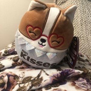 NWT! Squishmallows HERSHEY'S KISSES REGINA the Corgi, 5"